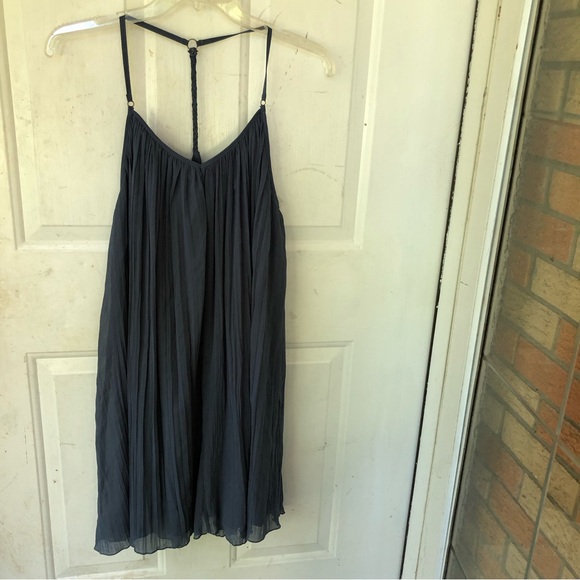 Abercrombie & Fitch A&F Pleated short loose shift dress accordion blue medium - Picture 3 of 8